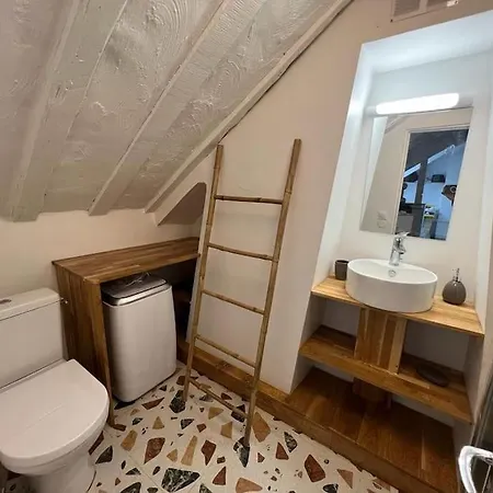 Lovely Flat 20min From Champs Elysee, 10min From Stade De France Saint-Denis (Seine-Saint-Denis)